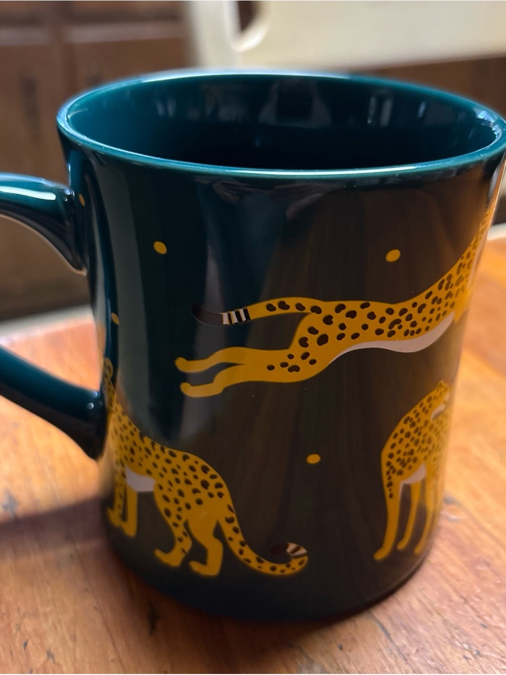 Teal Ceramic Mug with Yellow Cheetah Design - Chase Your Dreams - Picture 3 of 4